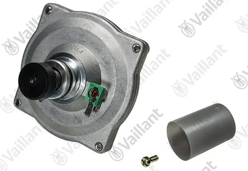 Vaillant Servoventil mit einem silbernen Gehäuse und schwarzem Anschluss. Neben dem Ventil befindet sich ein metallisches Zylinderstück und eine kleine Schraube.